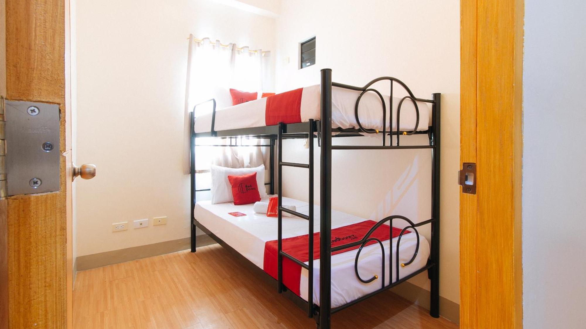 Reddoorz Plus At Alpina Heights Paranaque Paranaque City Exteriér fotografie